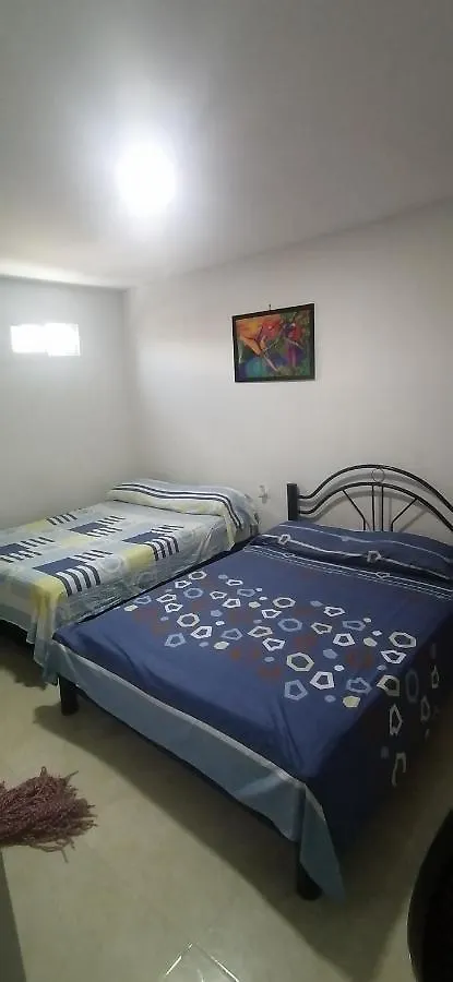 Habitaciones Y Apartamento Fania Gaira