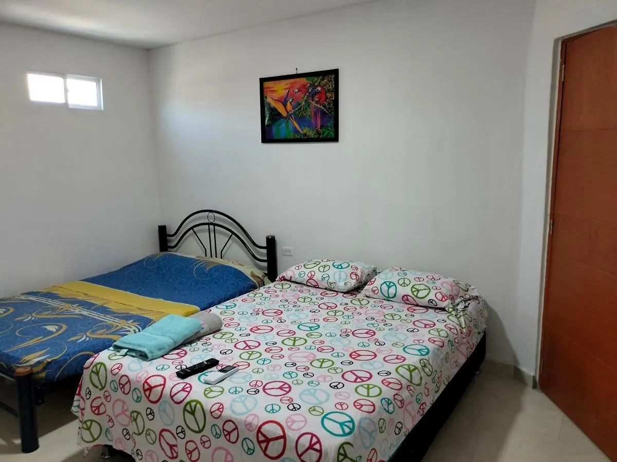 Guest house Habitaciones Y Apartamento Fania Gaira